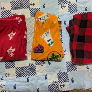 Wondershop Kids Halloween and Plaid Pajama Bottoms Set